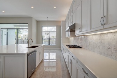 Beautiful Annabelle Model with Pool & Spa on a Spectacular - photo 14