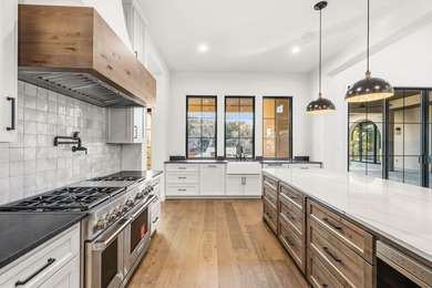 240 La Serena Loop has been meticulously designed, every detail - photo 15