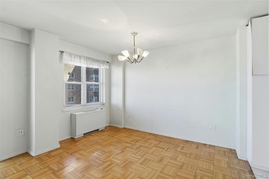 Welcome to the sought after Continental Residence and this well - photo 15