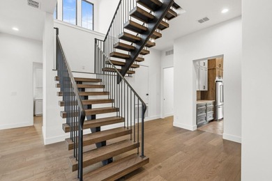 240 La Serena Loop has been meticulously designed, every detail - photo 16