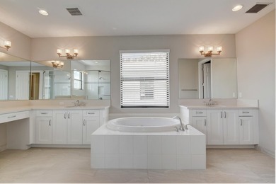 Beautiful Annabelle Model with Pool & Spa on a Spectacular - photo 25