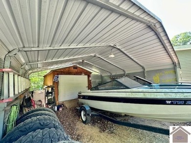 Kentucky Lake Area Home at 349 Hiatt Cemetery Rd. Lots of Space - photo 25
