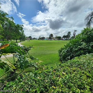 Very Large Condo w/Great Floor Plan - Largest Unit In Complex * - photo 28