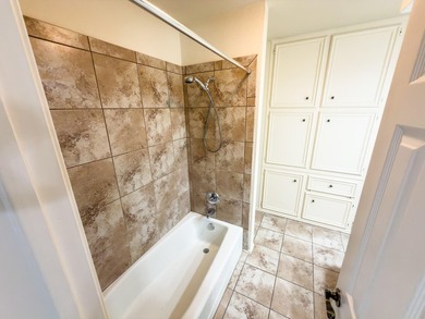 Welcome to this spacious and beautifully maintained West Texas - photo 34
