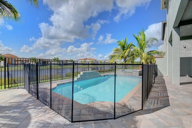 Beautiful Annabelle Model with Pool & Spa on a Spectacular - photo 36