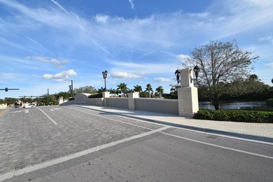 Beautiful Annabelle Model with Pool & Spa on a Spectacular - photo 48