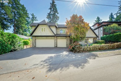 Lake Home For Sale in Lake Oswego, Oregon