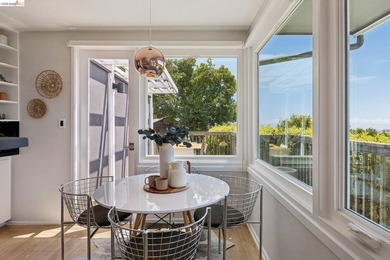 Prepare to be captivated by this rare, freestanding mid-century - photo 12