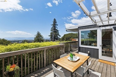 Prepare to be captivated by this rare, freestanding mid-century - photo 15