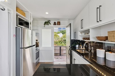 Prepare to be captivated by this rare, freestanding mid-century - photo 19