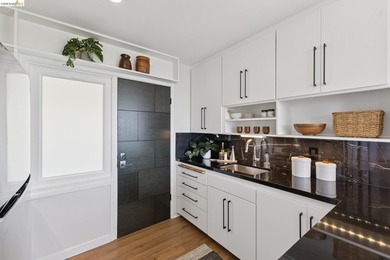 Prepare to be captivated by this rare, freestanding mid-century - photo 21