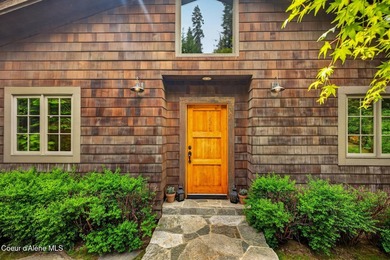 Welcome to your private Hayden Lake retreat, where timeless - photo 5