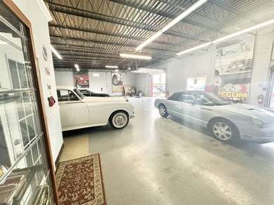 ************************** TREMENDOUS COMMERCIAL PROPERTY ON - photo 6