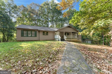 SPRAWLING RANCH ON 3.43-/+ PRIVATE ACRES, BONUS ROOM + OFFICE + - photo 1