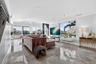 Boater's Paradise...Sophisticated Townhouse with breathtaking - photo 9