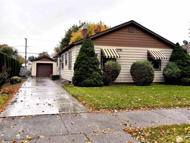 Snake River - Cassia County Home For Sale in Burley Idaho