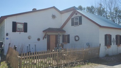 Welcome to 29 Oak Street. Great intown location that is minutes - photo 5