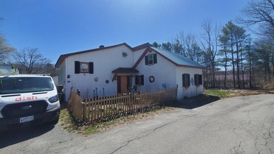 Welcome to 29 Oak Street. Great intown location that is minutes - photo 6