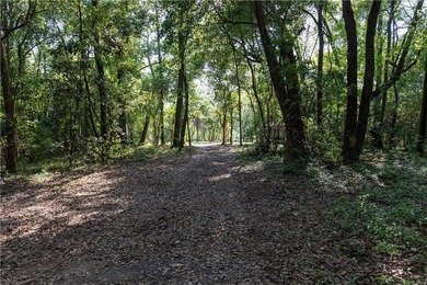 Looking for that spot with ample privacy and a waterfront view - photo 9