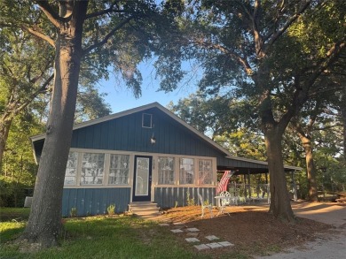 Lake Home For Sale in Gun Barrel City, Texas