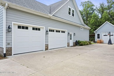 Located in the prominent Country Club East community, this - photo 17