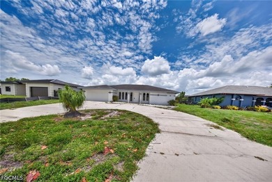 Fully remodeled waterfront home in Cape Coral featuring 3 - photo 21