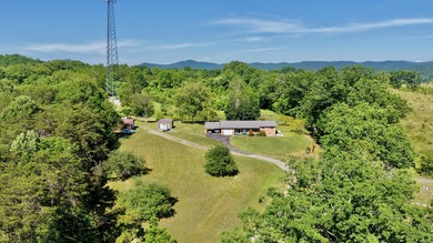 Welcome to The Hideaway! Charming brick ranch offering the - photo 23