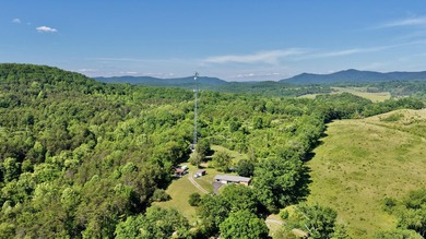 Welcome to The Hideaway! Charming brick ranch offering the - photo 24