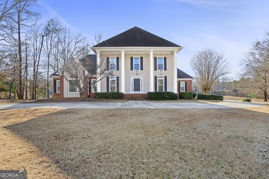 (private lake, pond, coastal) Home Sale Pending in Fayetteville Georgia