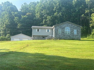 Private country setting. Enjoy the abundance of privacy. Home - photo 1
