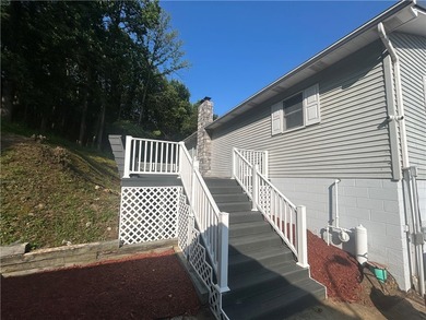 Private country setting. Enjoy the abundance of privacy. Home - photo 3
