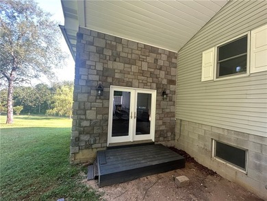 Private country setting. Enjoy the abundance of privacy. Home - photo 5