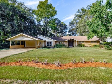 (private lake, pond, creek) Home For Sale in Sumter South Carolina