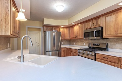 Tastefully decorated 3 Bedroom Ranch with 2 full baths. Tray - photo 23