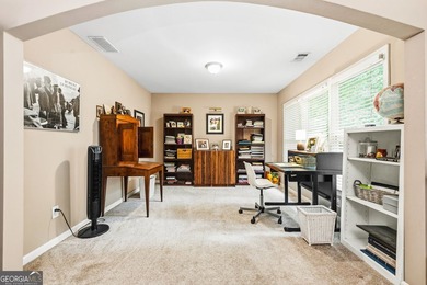Lovely 5br. 4 ba. Johns Creek home with a floor plan that evokes - photo 27