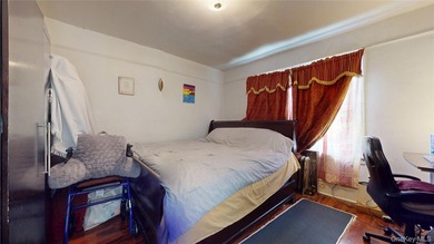 Nestled on a quiet block in the heart of Flatlands, this - photo 34
