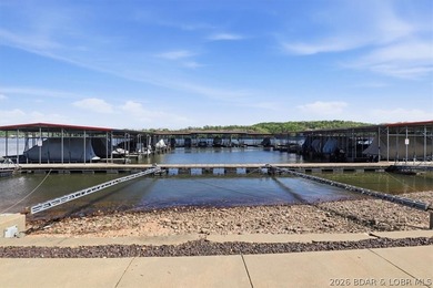 Lakefront Penthouse offers a rare 18 x 48 boat slip, partially - photo 38
