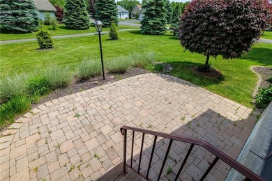 Tastefully decorated 3 Bedroom Ranch with 2 full baths. Tray - photo 38