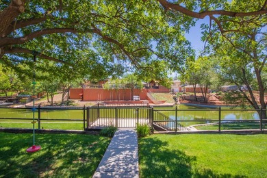 Welcome to 116 Bay Rock Circle, where everyday living feels like - photo 2