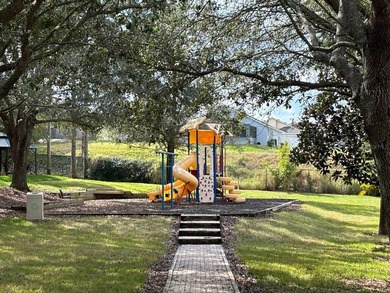 Attention Investors! This beautiful 3-bedroom, 2-bath condo is - photo 4