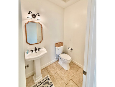 Welcome to your private lakefront retreat in Baymeadows Estates! - photo 14
