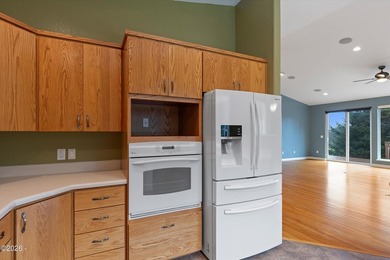 Located in beautiful Cape Foulweather View Estates along one of