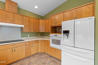 Located in beautiful Cape Foulweather View Estates along one of