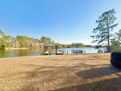 Welcome to your private lakefront retreat in Baymeadows Estates! - photo 28