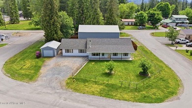 Did you see the size of the shop at this house? This 4 bed, 2 - photo 1