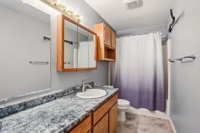 Did you see the size of the shop at this house? This 4 bed, 2 - photo 8