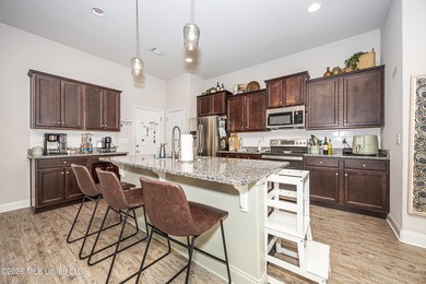 Newly reduced price as of 5/18!! Welcome home to this beautiful - photo 18