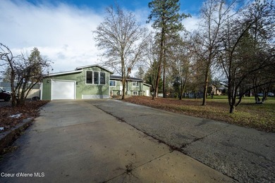 Discover your next home! Beautifully remodeled offering abundant - photo 2