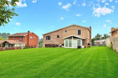 Welcome to this well-maintained 3-bedroom multi-level home - photo 2