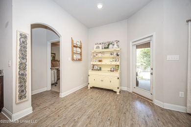 Newly reduced price as of 5/18!! Welcome home to this beautiful - photo 24